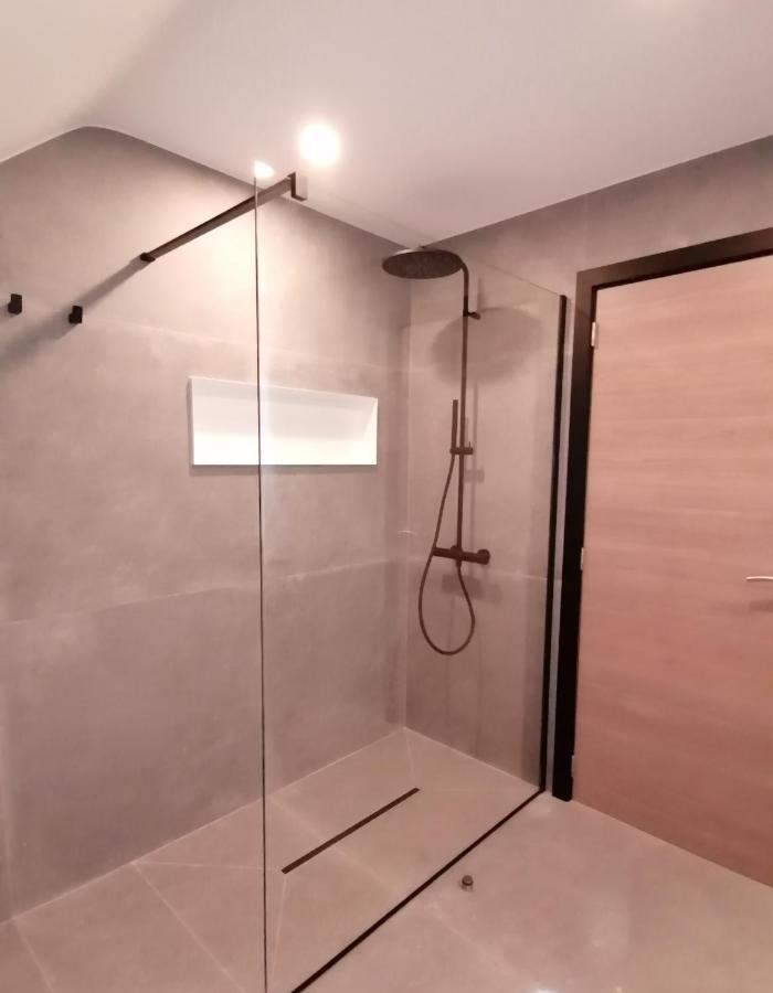 Le Clos Du Montys Louveigné Zewnętrze zdjęcie